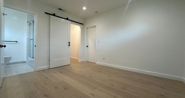 Building Photo - Fully Renovated 3BR/2.5BA SFH | Modern Upgrades | Prime San Mateo Location!