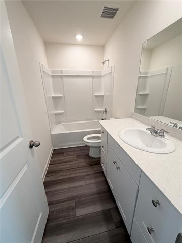 Building Photo - 2313 States St