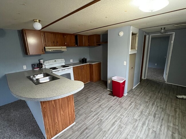 Building Photo - 2 Bedroom 1 Bath for rent