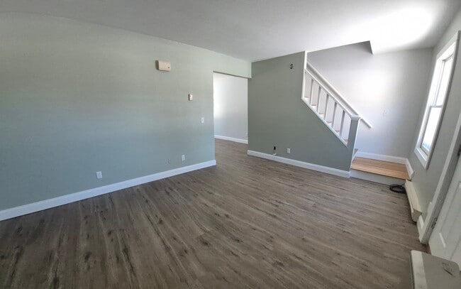 Building Photo - 128 Mayo Rd