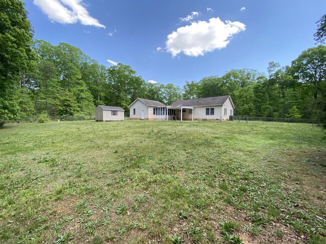 Building Photo - 10207 Battlefield Dr