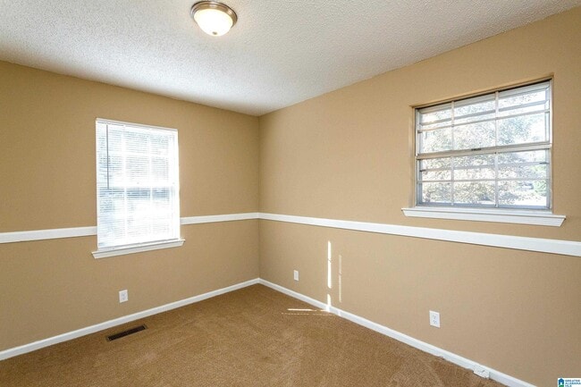 Building Photo - 3001 Sartain Dr