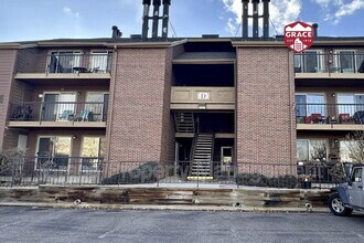 Building Photo - 4899 S Dudley St