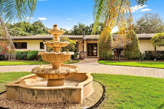 Building Photo - 9890 SW 138th St