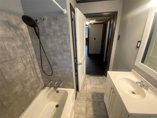 Building Photo - 3577 Whiting Ave