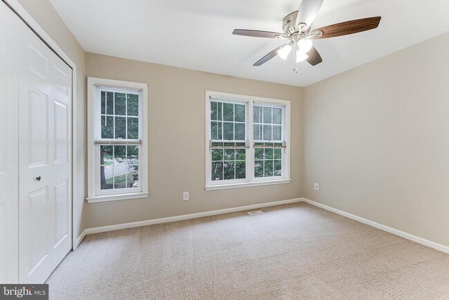 Building Photo - 8475 Canyon Oak Dr