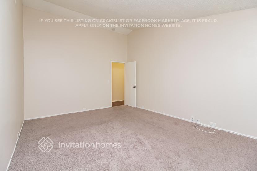 Building Photo - 25134 Hazelwood Cir