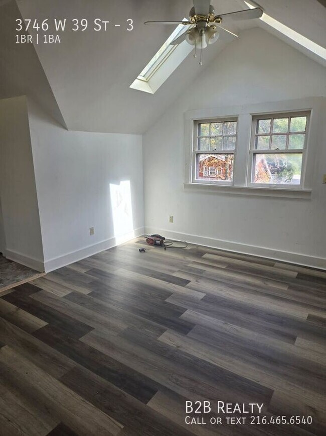 Building Photo - 3746 W 39th St