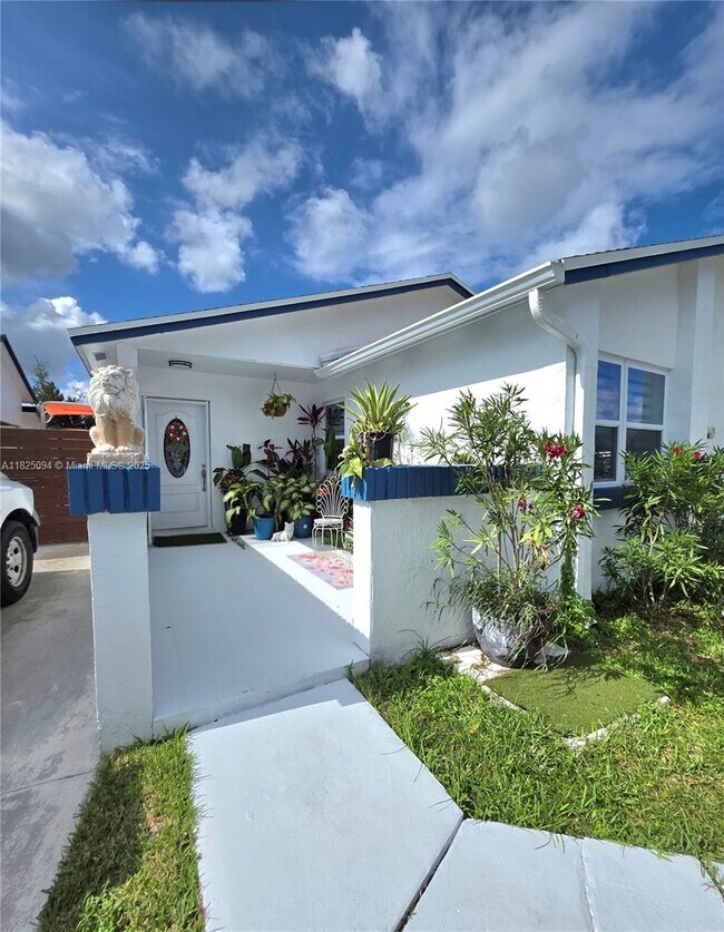 Building Photo - 12307 SW 195th Terrace