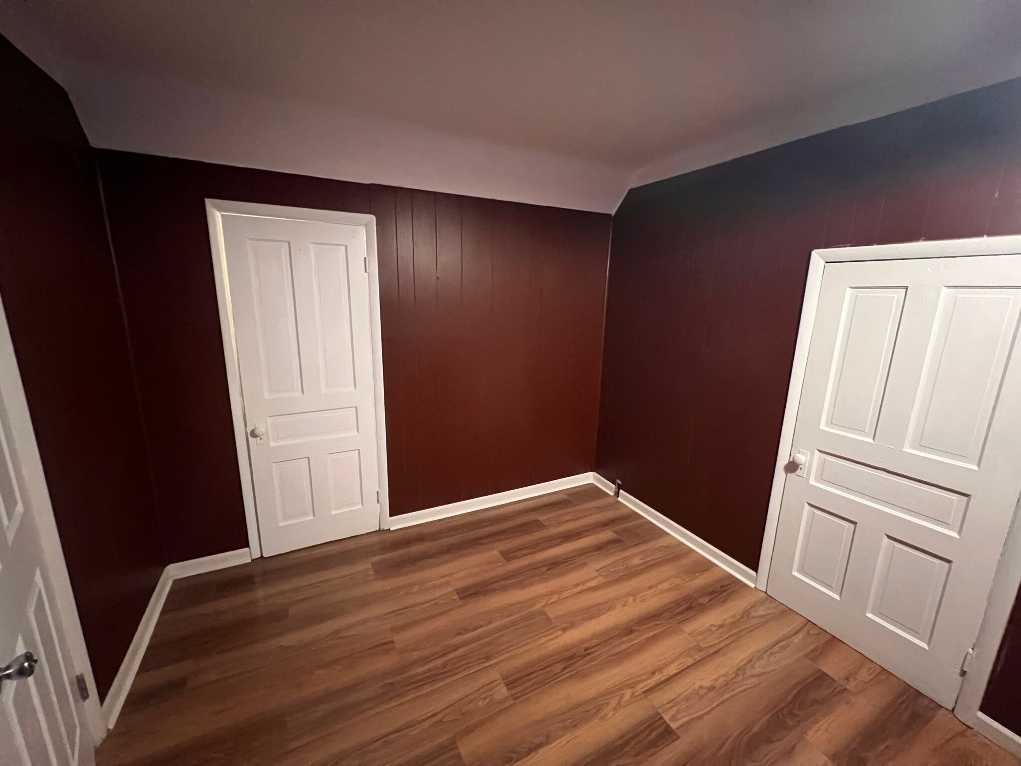 Building Photo - 2518 Hermansau St