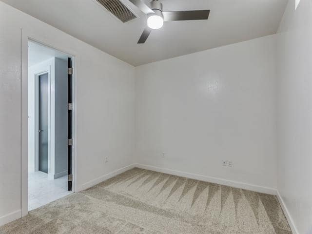 Building Photo - 2600 W 7th St