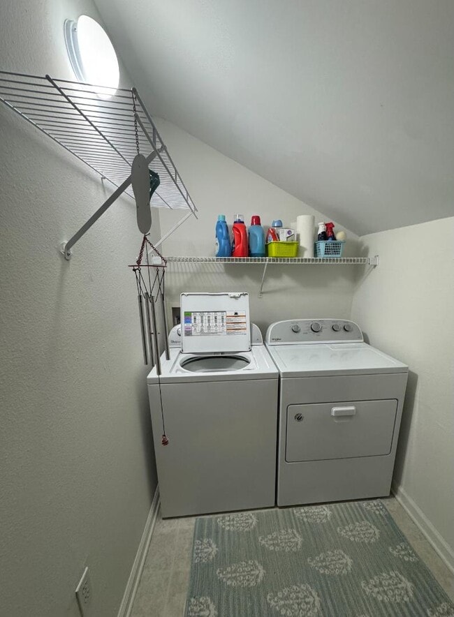 Building Photo - 12 Old S Ct