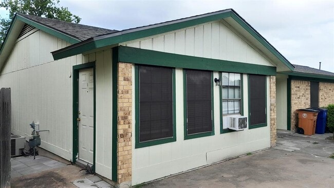 Building Photo - 11103 Prairie Dove Cir
