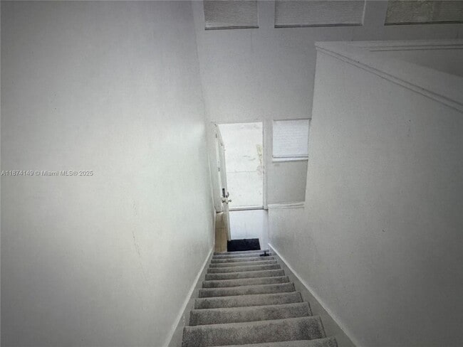 Building Photo - 3984 Crayrich Cir