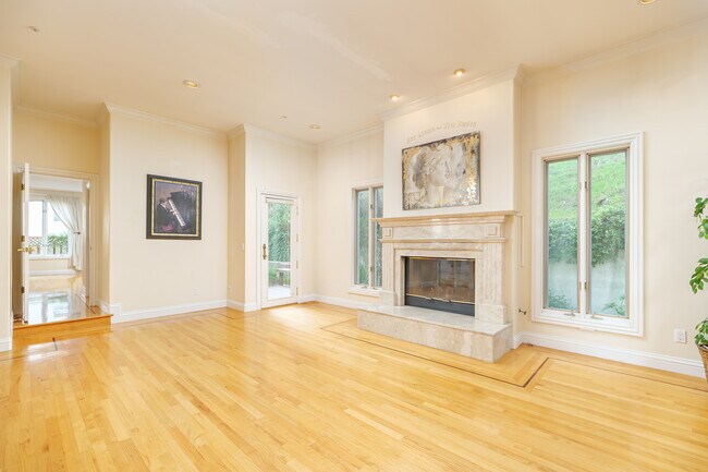 Building Photo - 17 Heron Dr