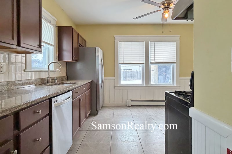 Building Photo - 104 Carrington Ave