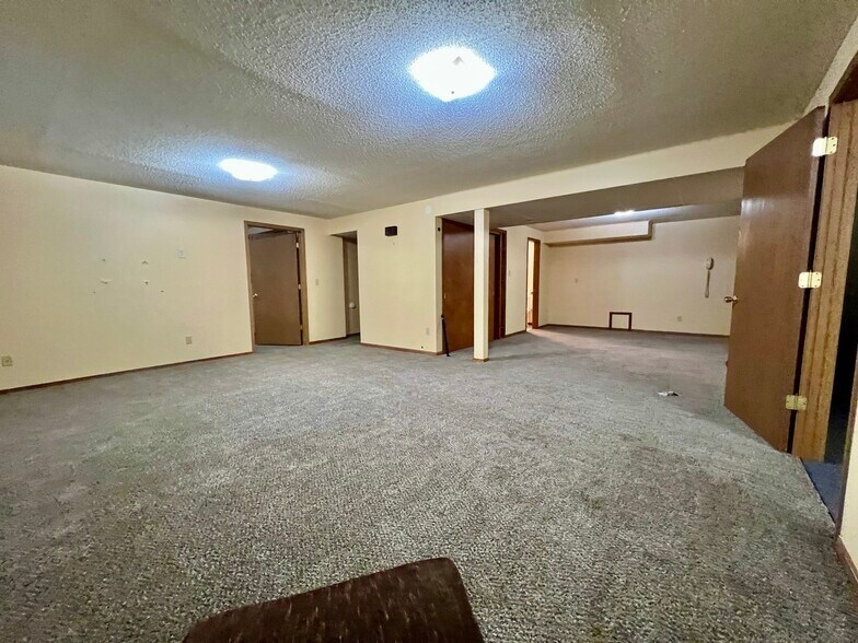 Basement living room - 1019 SW Kent Pl