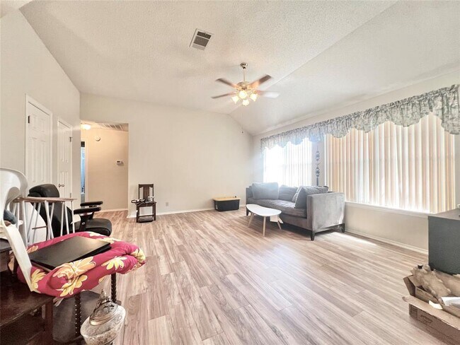 Building Photo - 1105 Ravens Cove