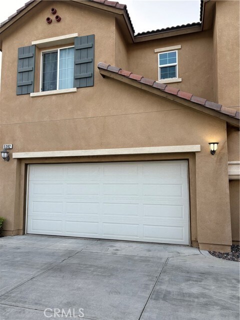 Primary Photo - 5382 N Alumni Ln