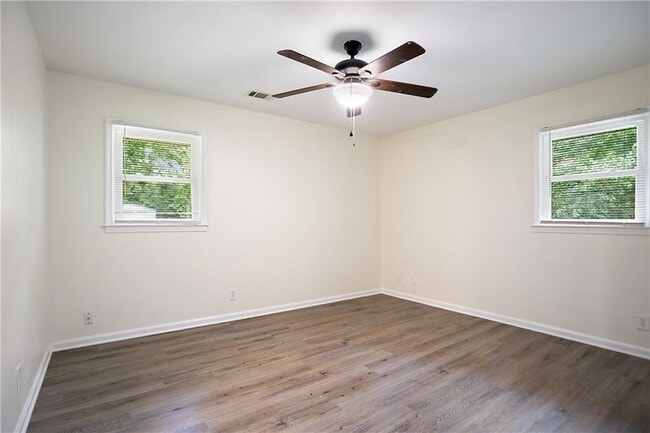 Building Photo - 2729 Lanier Dr