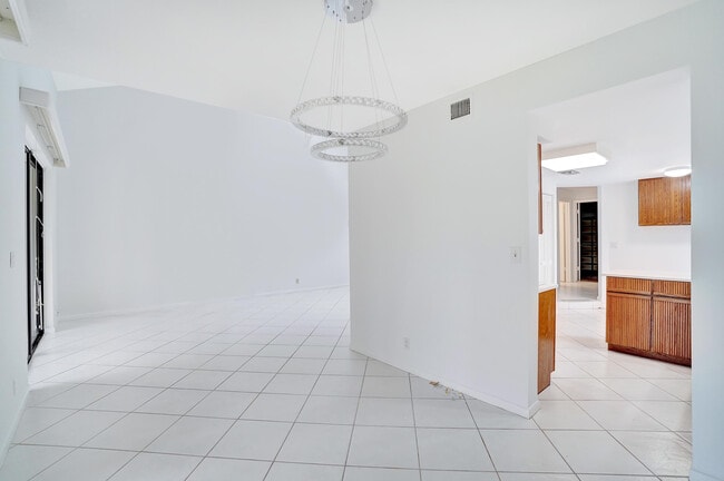 Building Photo - 7714 La Mirada Dr