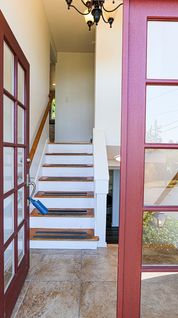 Building Photo - 4Bd/2.5Ba Edmonds House