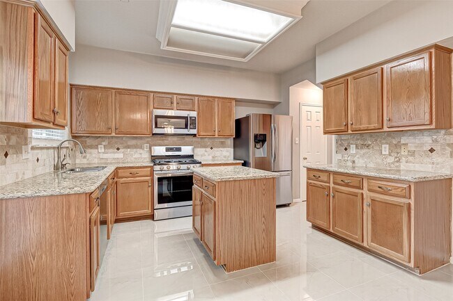 Building Photo - 2130 Autumn Fern Dr