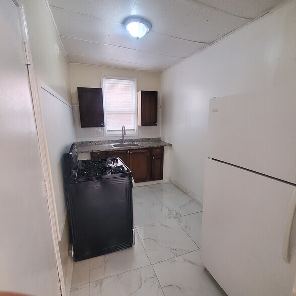 Primary Photo - Ironwood Quadplex