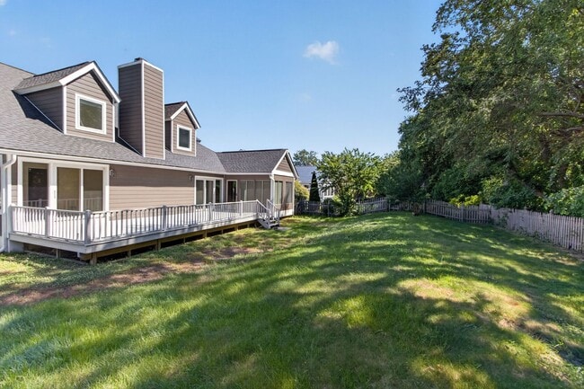 Building Photo - 18609 Broadfield Dr