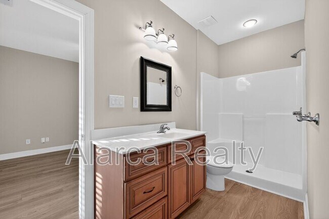 Building Photo - 8723 Whistlers Chase Dr