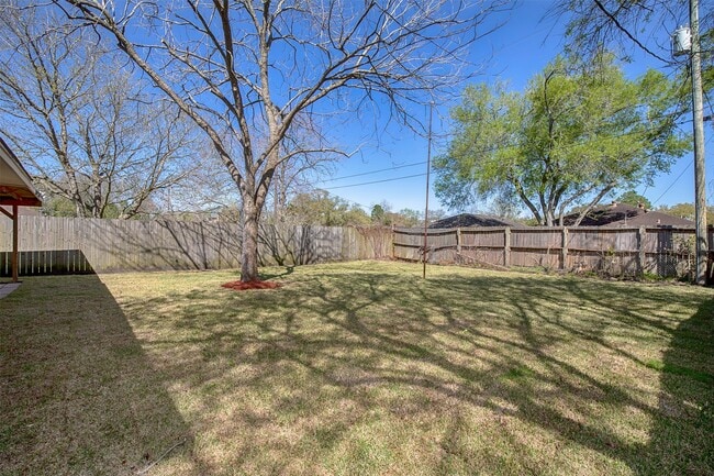 Building Photo - 4809 39th St E