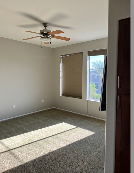 Building Photo - 6605 N 93rd Ave