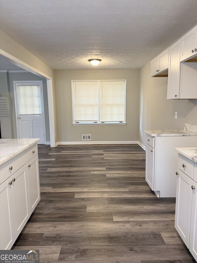 Building Photo - 3990 GA-92