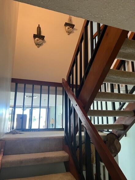 Building Photo - 355 S Ocean Dr