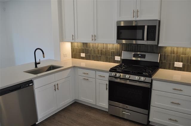 Building Photo - 2553 Huxley Mews