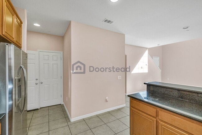 Building Photo - 2743 Lavender Ter