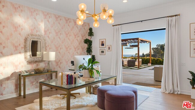 Building Photo - 6110 Merritt Dr