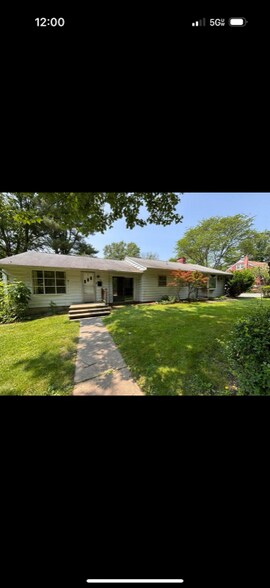 Primary Photo - 443 N 8th St