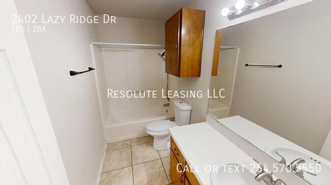 Building Photo - 2402 Lazy Ridge Dr