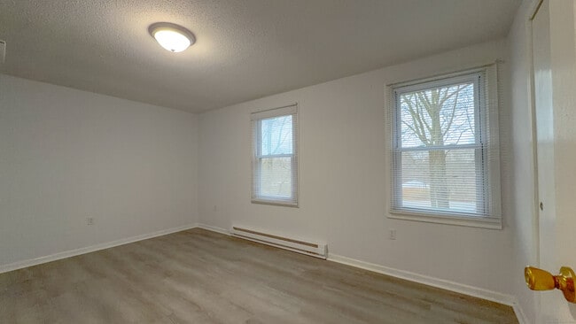 Building Photo - 1680 Center Groton Rd