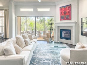 Building Photo - 17814 Hillsedge Rd