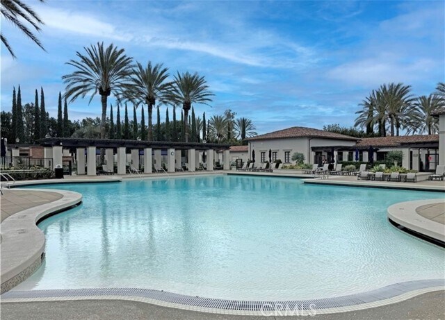 Building Photo - 94 Chantilly