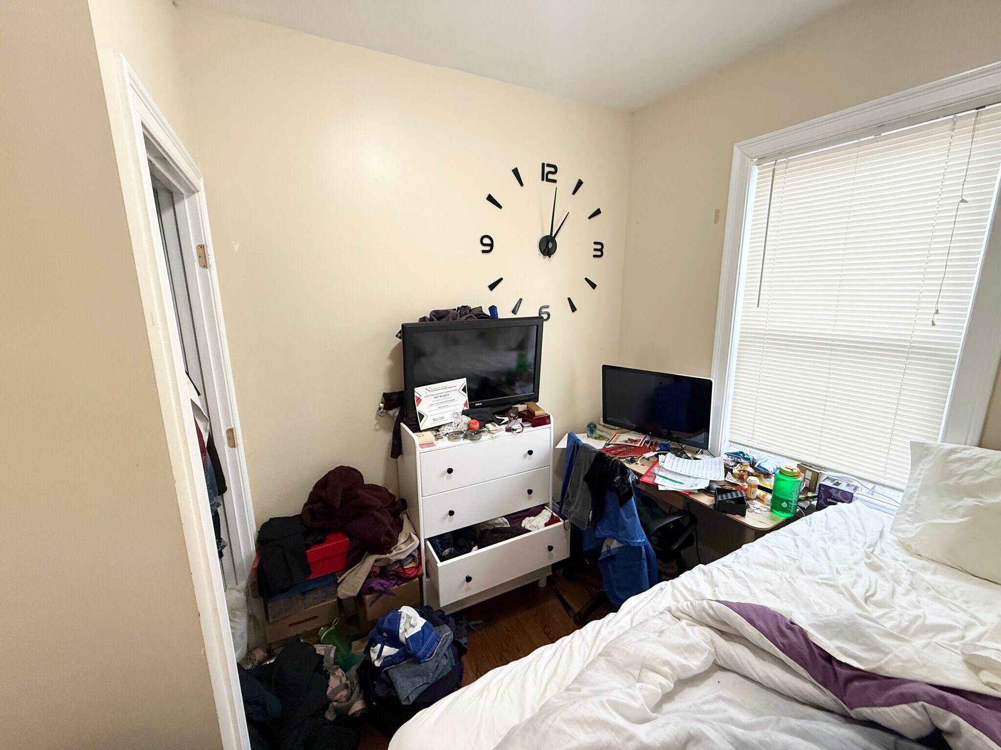 Building Photo - 12 Bickford Ave