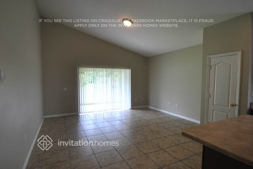 Building Photo - 3144 Dasha Palm Dr