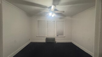 Building Photo - 1621 S 50th Ct