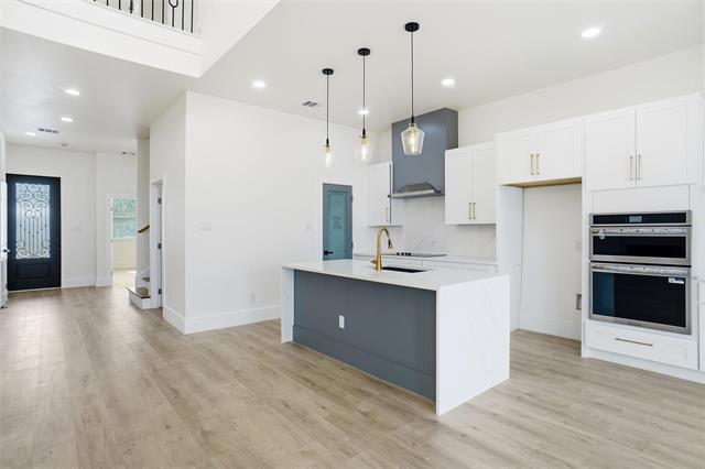 Building Photo - 125 Palm Ln