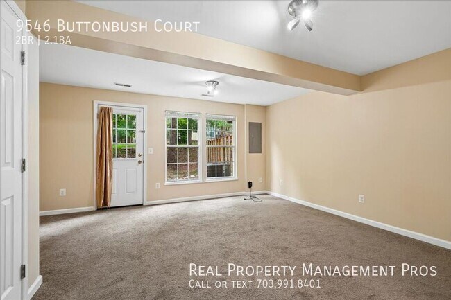 Building Photo - 9546 Buttonbush Ct
