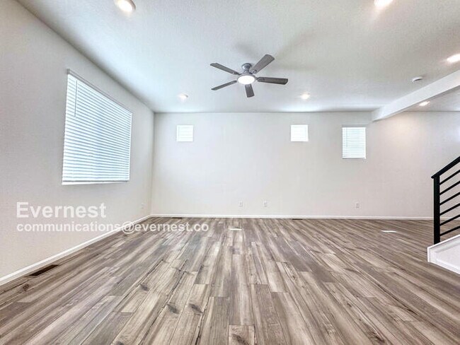 Building Photo - 3858 Riviera Ct