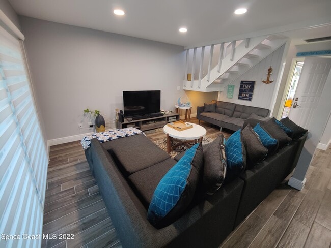 Building Photo - 100 Coral Way E