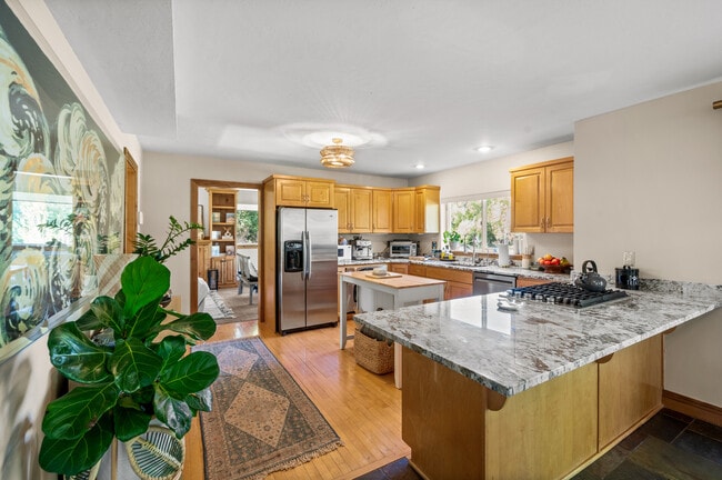 Building Photo - 1702 Cutter Ln